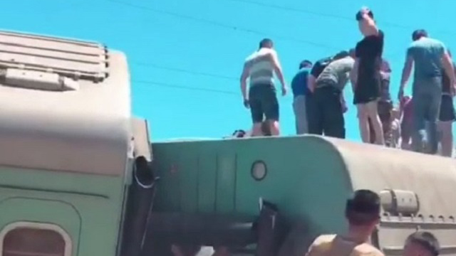 Жалаңаш каратэ қыздары