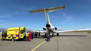 Бестеректегі жол апаты: дәрігерлер екі баланы Астанаға алып кетті