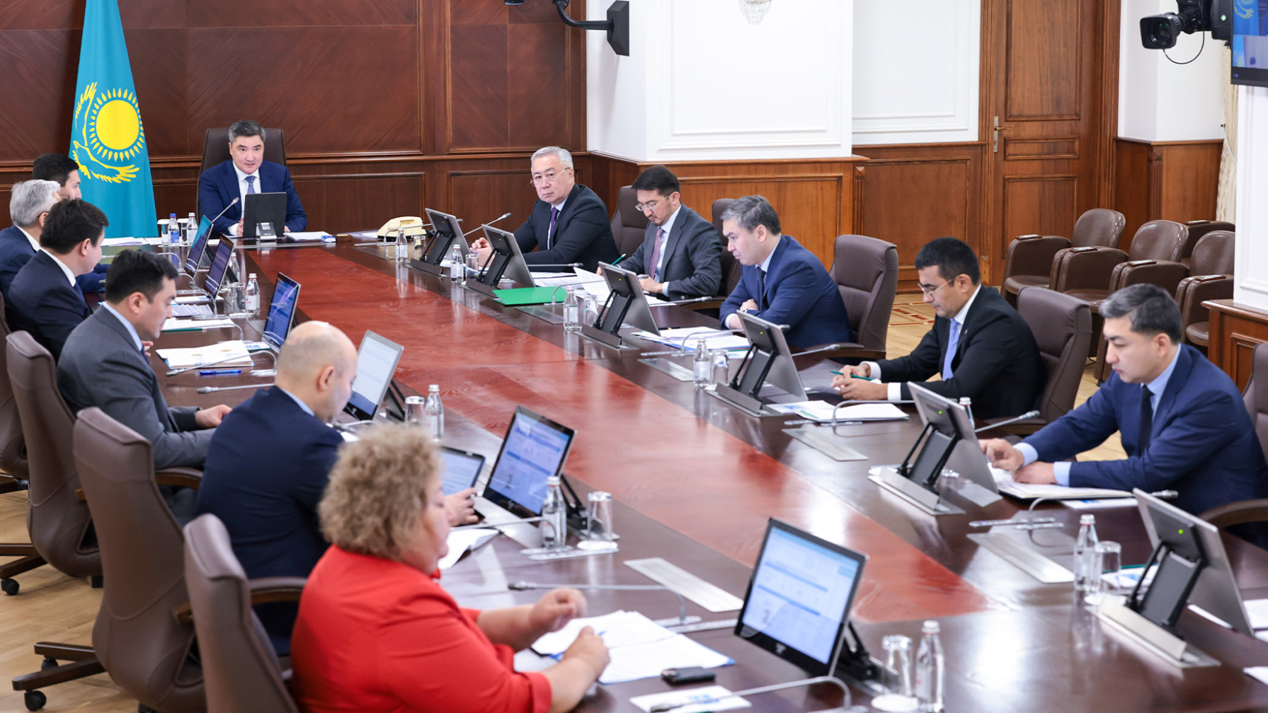 Жас қыздар секс үшін