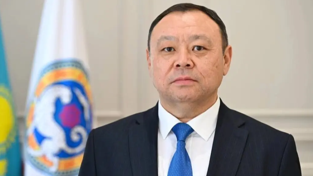 Интернеттегі жалаңаш әйелдер порносы