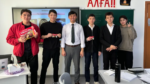 Физика – қызық ғылым: елордалық мұғалім оқушыларды ғылымды жақсы көруге қалай шабыттандырып жүр?