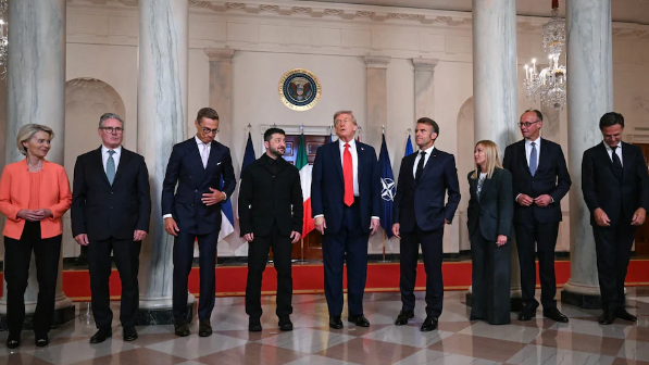 Makron: “AQSH Ýkraınaǵa opasyzdyq jasaýy múmkin” — Eýropada dabyl