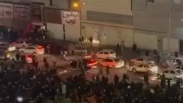 Иранда интернет толық өшірілді: Үкіметке наразылық елдің барлық аймағына тарады