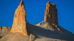 Кезекшілікте TikTok-та тік эфир ашқан бейнеулік әскериге сот айыппұл салды