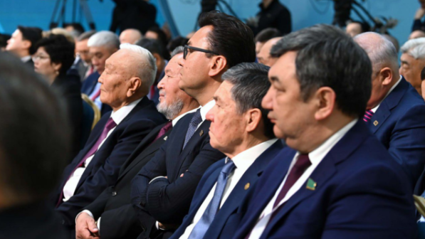 Мемлекет басшысы экономика мен энергетика туралы: Кадрлық ауыс-түйіс жасауға тура келетін сияқты