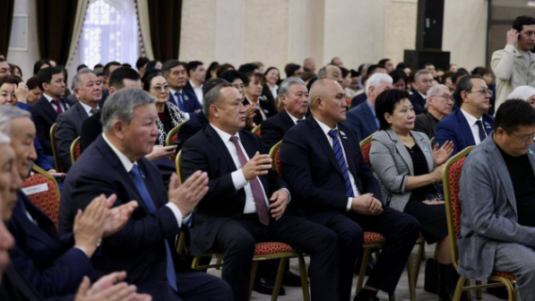 وبششەستۆەننوست جامبىلسكوي وبلاستي پوددەرجالا نوۆۋيۋ كونستيتۋسيۋ