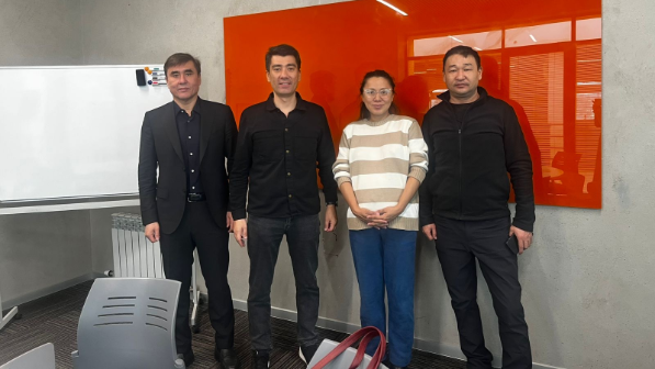 Референдум ұйымдасқан түрде, тыныш және құқықтық алаңда өтті – тәуелсіз байқаушылар